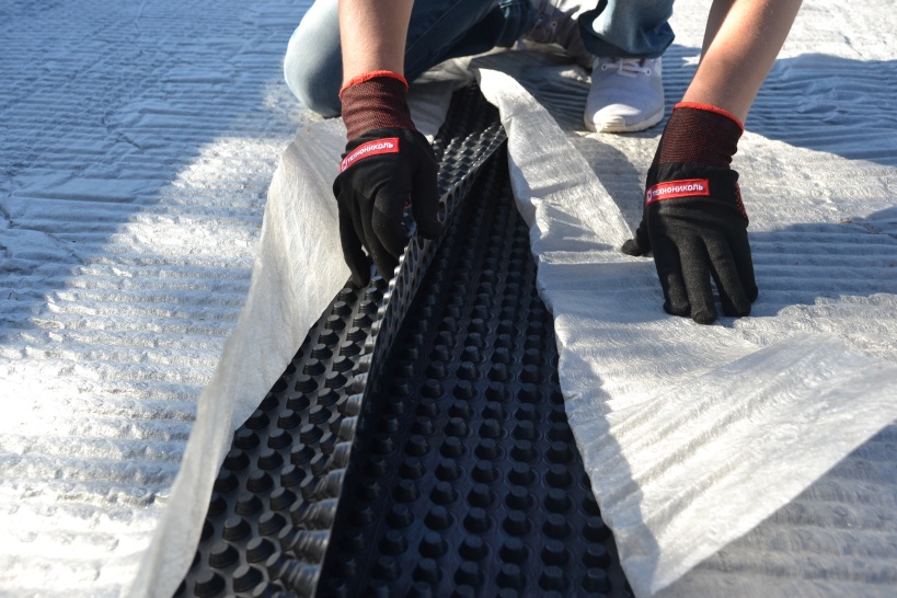 Мембраны PLANTER: устраиваем эффективный дренаж для фундамента и плоской кровли